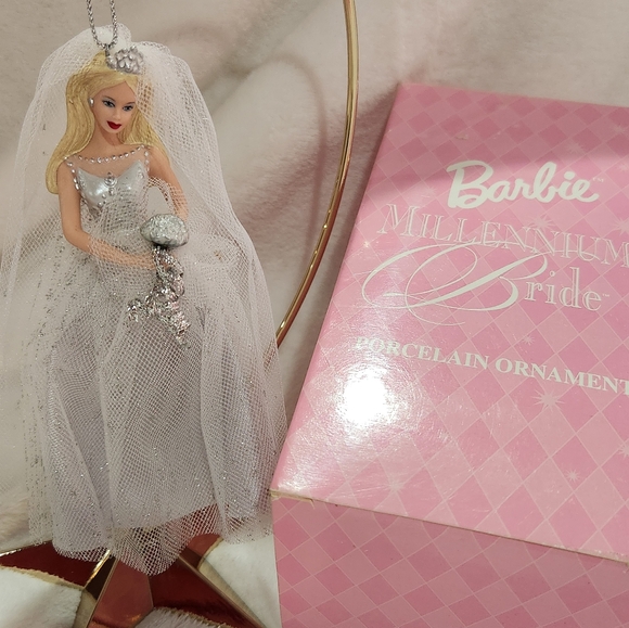Barbie Millennium Bride Porcelain Ornament Avon 2000 - Picture 1 of 8